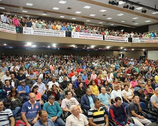 Metalúrgicos de São Paulo aprovam jornada de assembleias contra reformas e pelo fortalecimento do sindicato