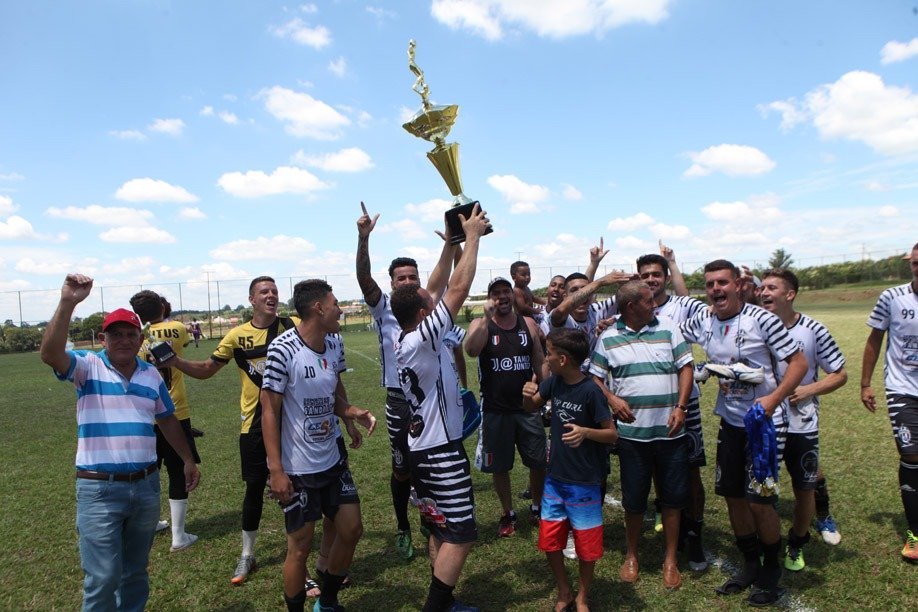 Juventus é o campeão do futebol social campão (Domingo)