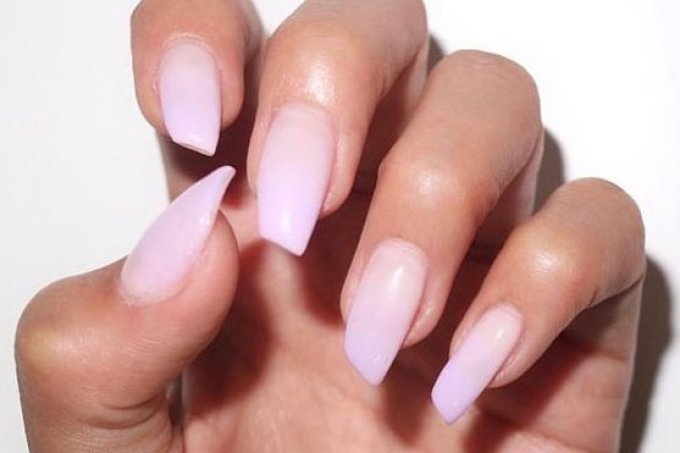 unhas batom