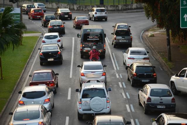 Trânsito: Multas municipais poderão ser parceladas