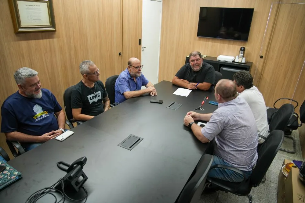 Municipais firmam convênio com o Sindicato dos Trabalhadores Metalúrgicos