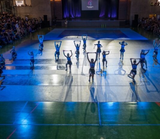 Escolinha de Ginástica Rítmica no Festival do Sesc