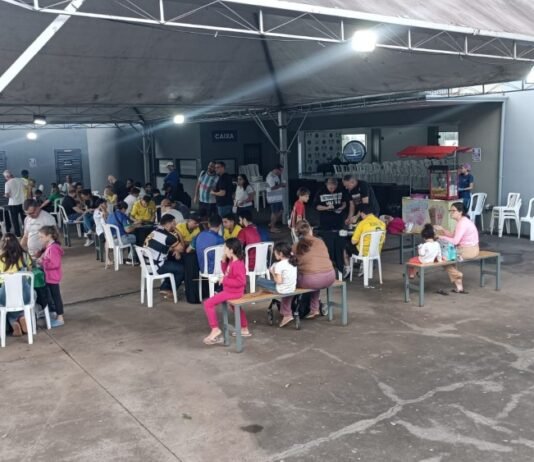 Final de troca de figurinhas da Copa