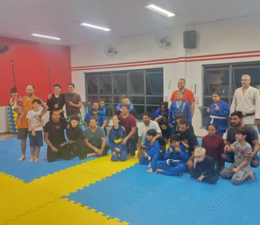 #TBT Turmas de jiu-jitsu em aula especial com os pais