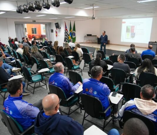 Diretoria na Capacitação sobre Prevenção de Acidentes de Trabalho