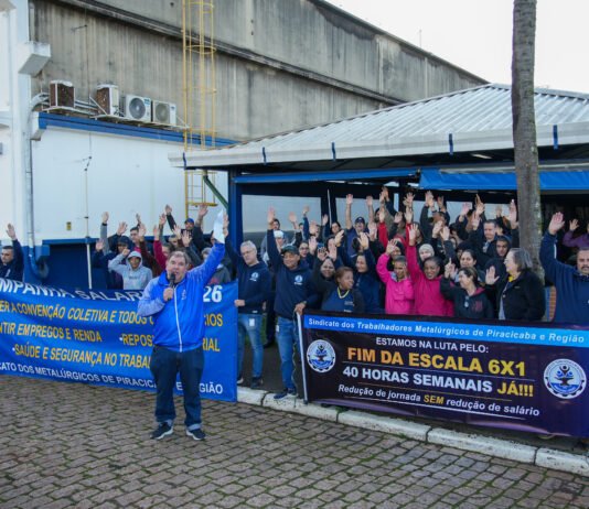 Campanha Salarial: Diretoria com trabalhadores da Thermal 1º turno