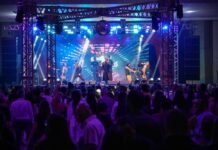 Fotos do Sind Flash com a Banda Luxus, Robozão e plataforma 360º